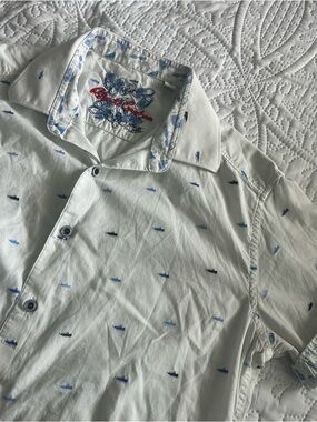 Robert Graham Short Sleeve White Shirt with Blue Embroidered Sneakers